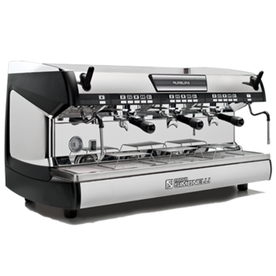 silbern schwarze Profi-Siebträgermaschine Nuova Simonelli Aurelia 2 mit 3 Brühgruppen